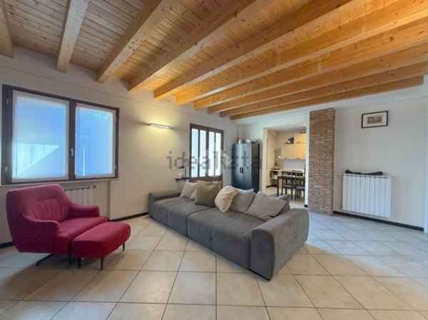 casa indipendente in vendita a Soiano del Lago