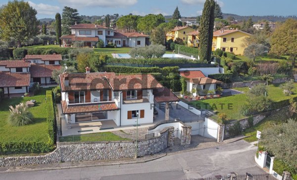 casa indipendente in vendita a Soiano del Lago