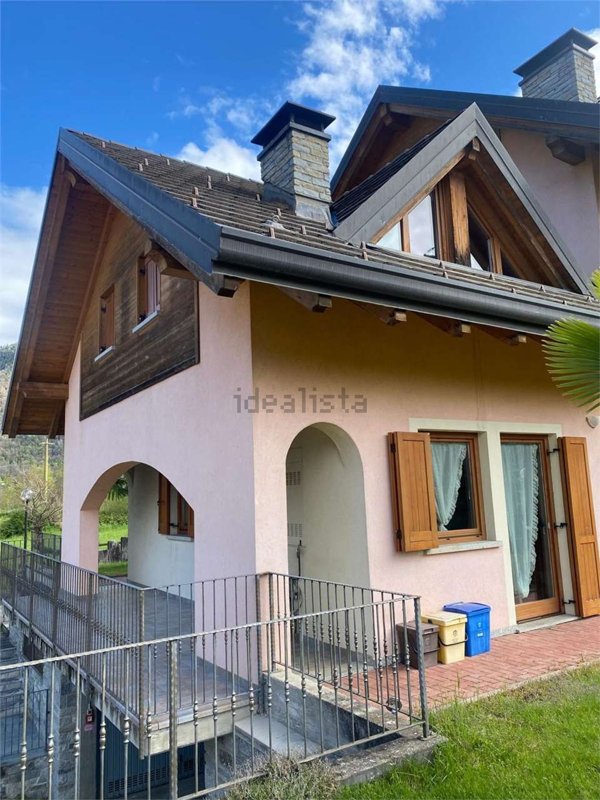 casa indipendente in vendita a Sonico