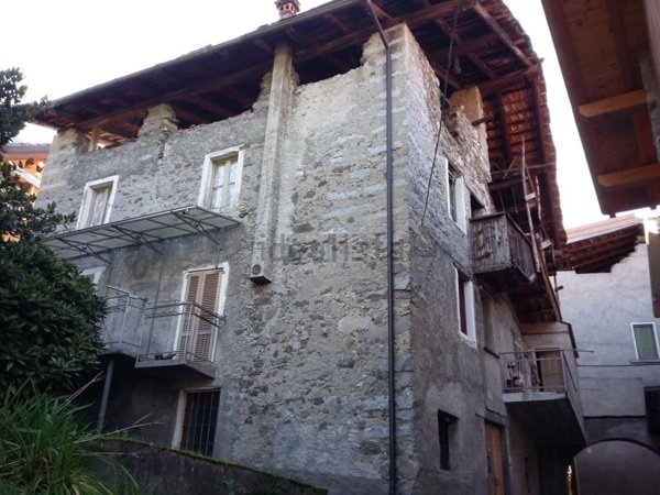 casa semindipendente in vendita a Sonico