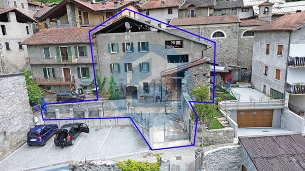 casa indipendente in vendita a Sonico