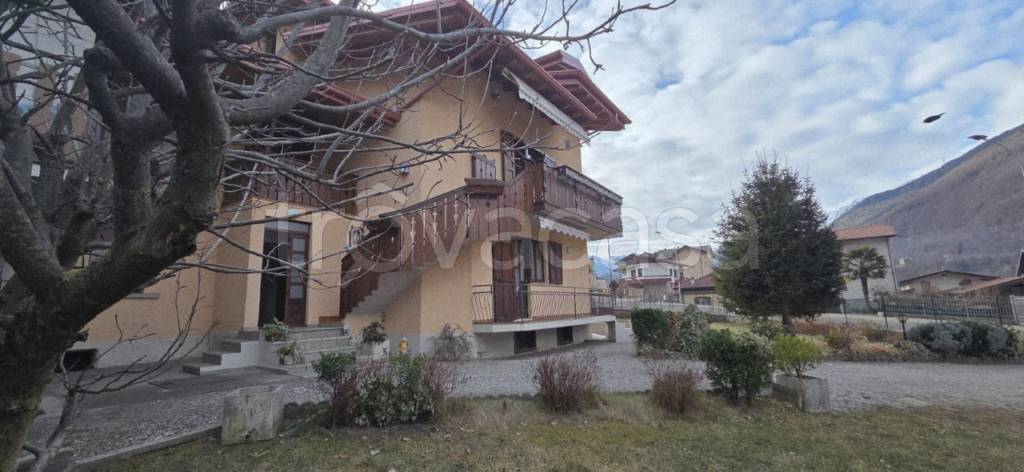 casa indipendente in vendita a Sonico