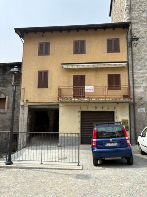casa indipendente in vendita a Sonico