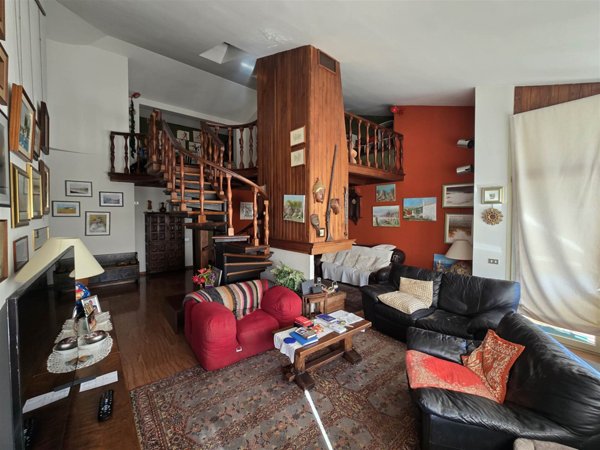 casa indipendente in vendita a Sonico in zona Garda