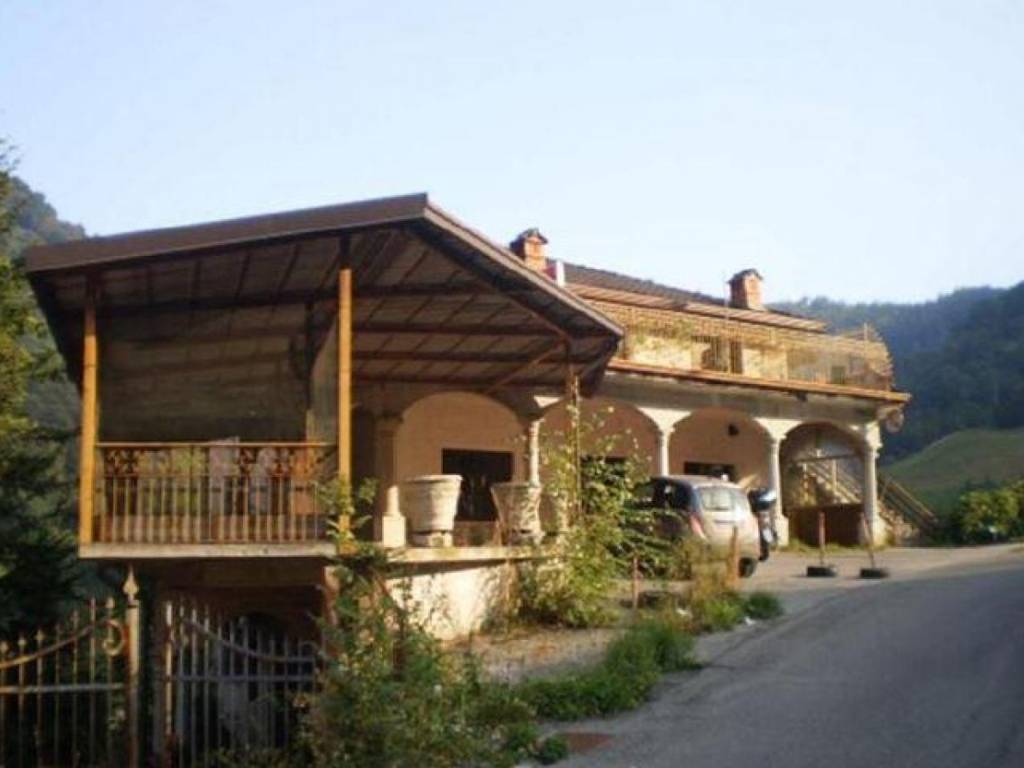 negozio in vendita a Tavernole sul Mella in zona Pezzoro
