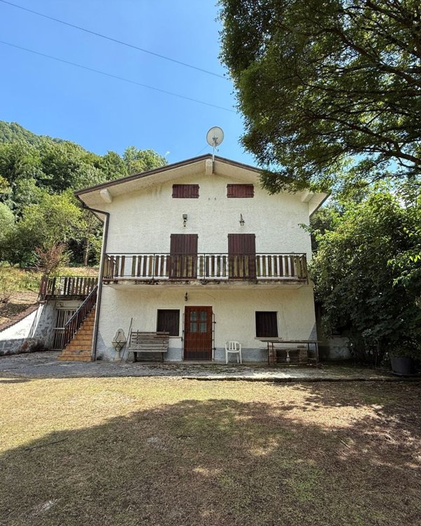 casa indipendente in vendita a Tavernole sul Mella in zona Pezzoro