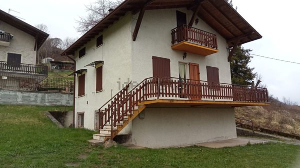 casa indipendente in vendita a Tavernole sul Mella in zona Cimmo