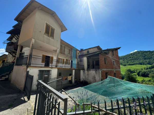 casa indipendente in vendita a Tavernole sul Mella in zona Pezzoro