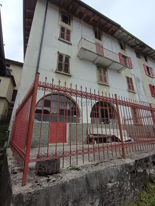 casa indipendente in vendita a Tavernole sul Mella in zona Pezzoro