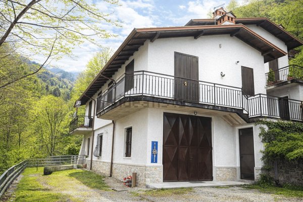 quadrivano in vendita a Tavernole sul Mella in zona Pezzoro