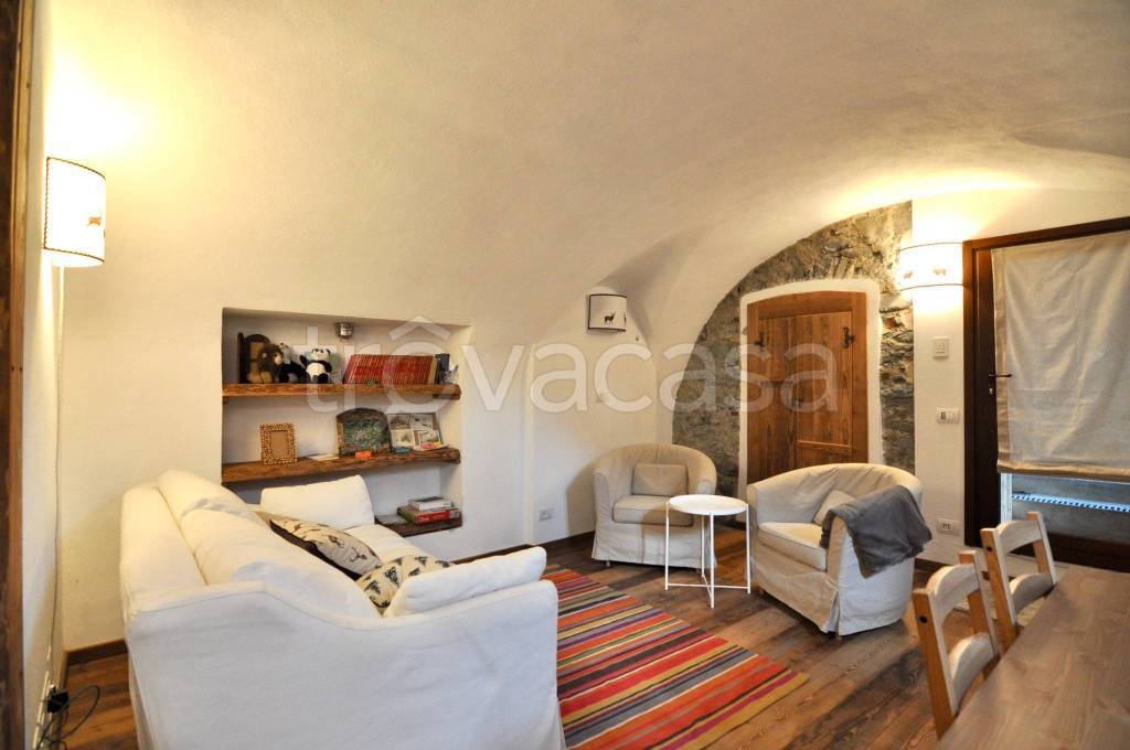 appartamento in vendita a Cesana Torinese in zona San Sicario Alto