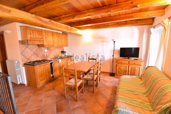 appartamento in vendita a Cesana Torinese in zona Bousson