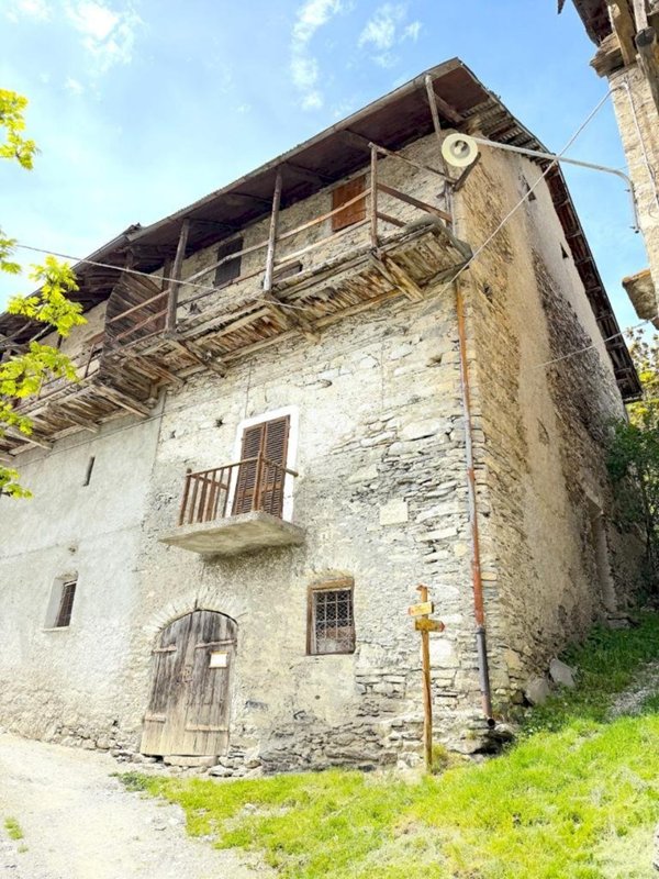 casale in vendita a Cesana Torinese in zona Désèrtes