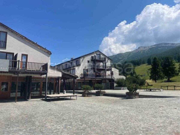 negozio in vendita a Cesana Torinese