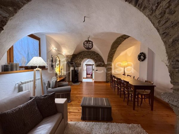 appartamento in vendita a Cesana Torinese in zona Bousson