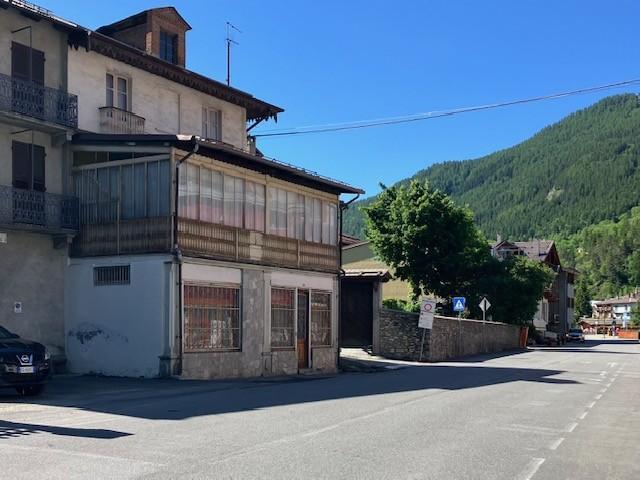 negozio in vendita a Cesana Torinese
