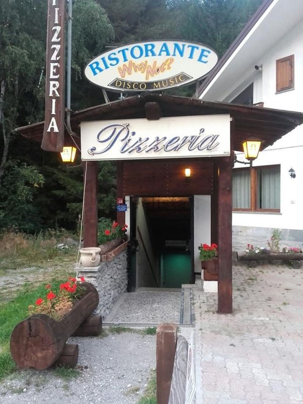 locale commerciale in vendita a Cesana Torinese