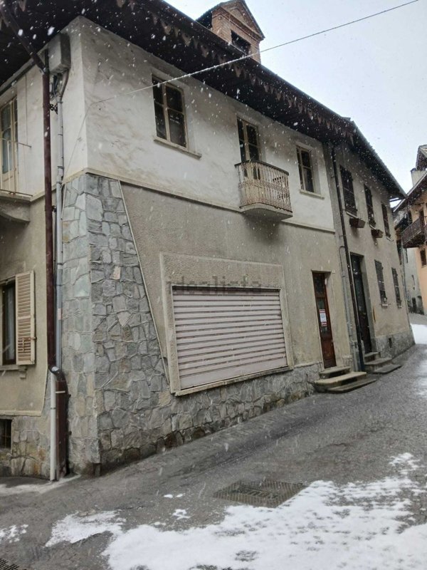 casale in vendita a Cesana Torinese