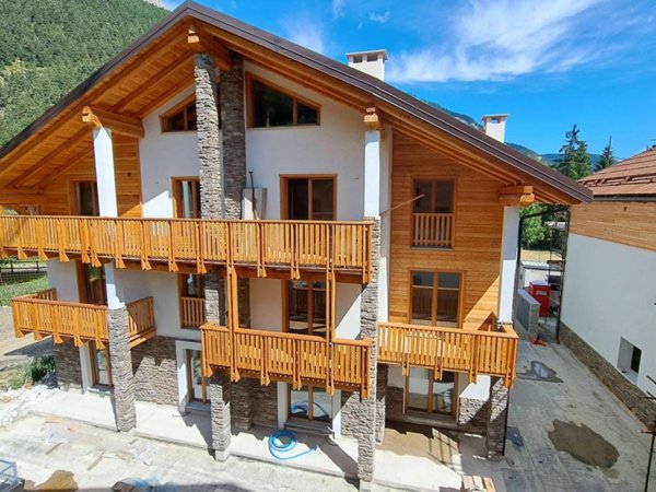 appartamento in vendita a Cesana Torinese