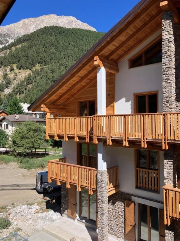 appartamento in vendita a Cesana Torinese