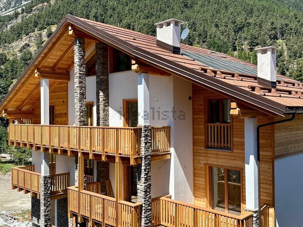 appartamento in vendita a Cesana Torinese