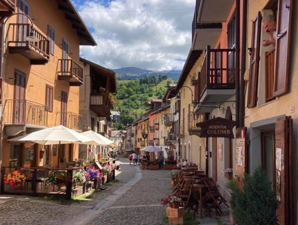 appartamento in vendita a Cesana Torinese