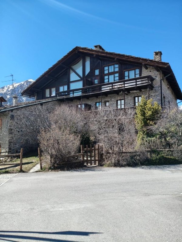 appartamento in vendita a Cesana Torinese