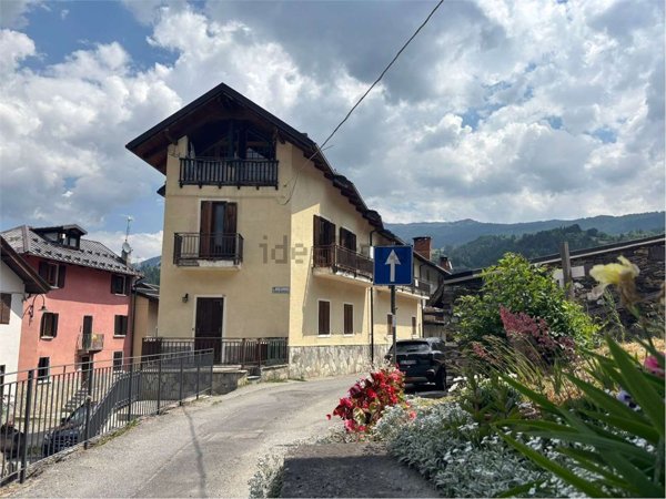 appartamento in vendita a Cesana Torinese
