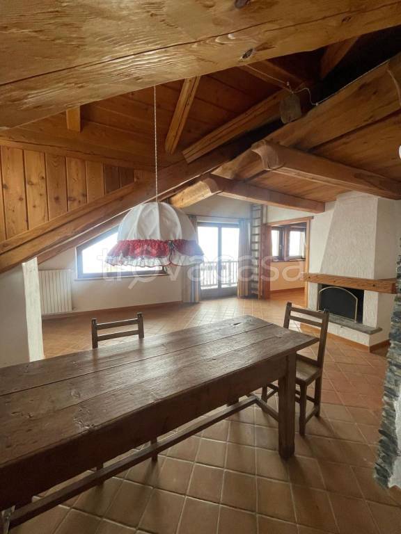 appartamento in vendita a Cesana Torinese in zona Champlas Seguin
