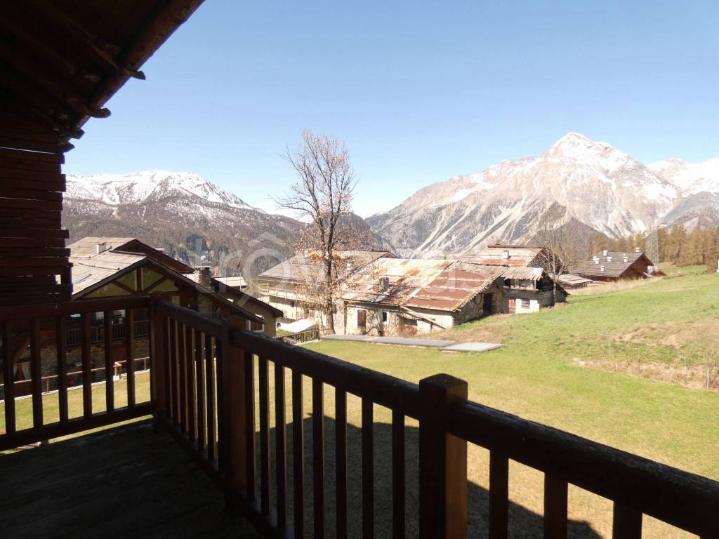 appartamento in vendita a Cesana Torinese in zona Champlas Seguin