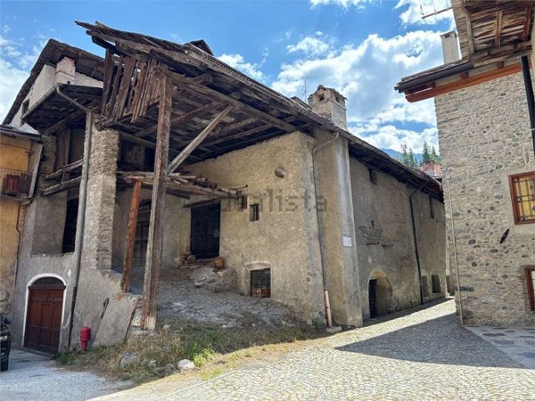 casale in vendita a Cesana Torinese