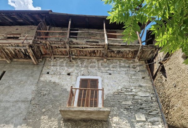 casale in vendita a Cesana Torinese in zona Désèrtes