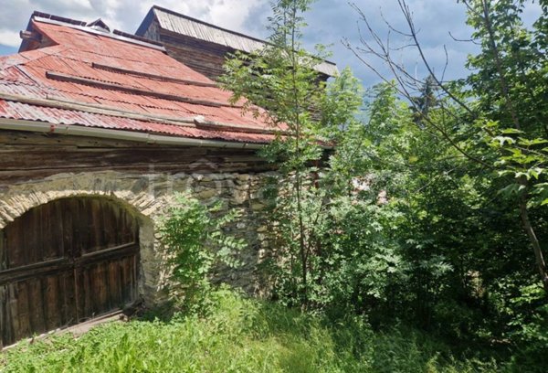 casale in vendita a Cesana Torinese in zona Désèrtes