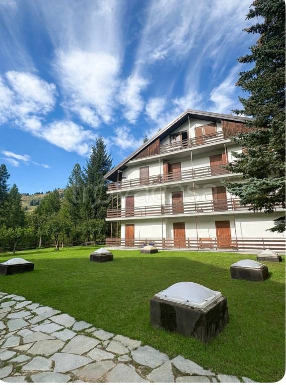 appartamento in vendita a Cesana Torinese in zona Bousson