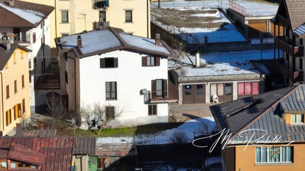 casa indipendente in vendita a Temù