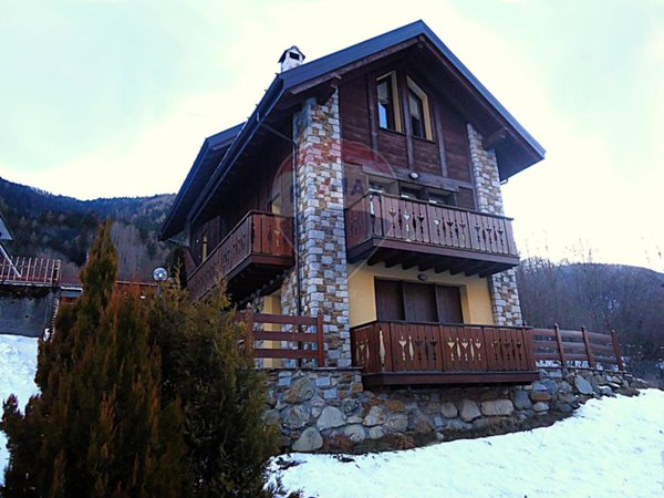 appartamento in vendita a Temù in zona Pontagna