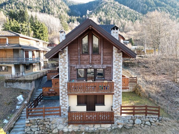 appartamento in vendita a Temù in zona Pontagna