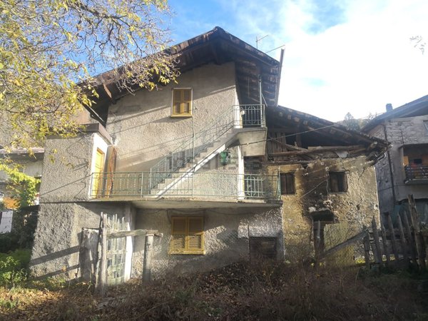 casa indipendente in vendita a Temù