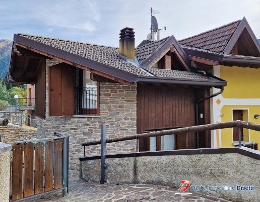 casa indipendente in vendita a Temù