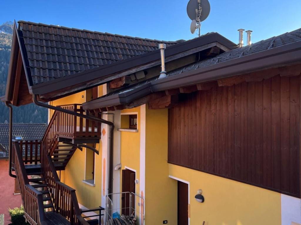 casa indipendente in vendita a Temù