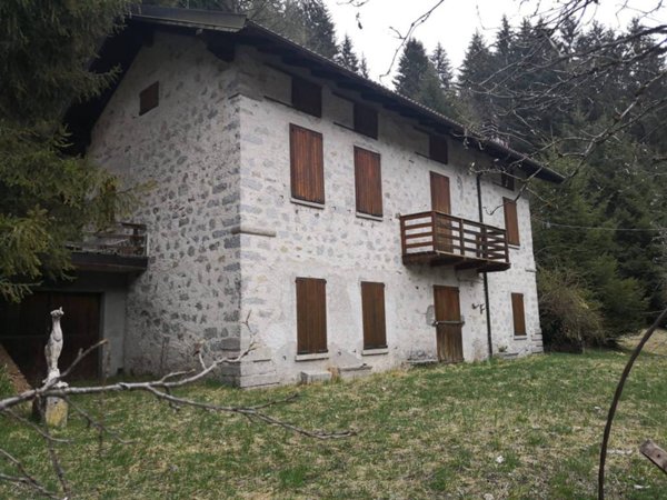 casa indipendente in vendita a Temù