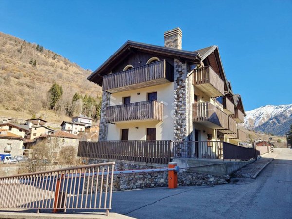 appartamento in vendita a Temù in zona Pontagna