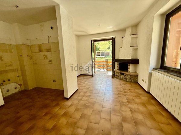 appartamento in vendita a Temù in zona Pontagna