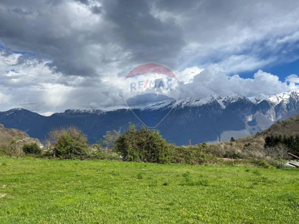 terreno edificabile in vendita a Tignale in zona Prabione