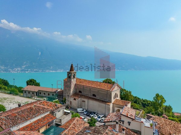 casa indipendente in vendita a Tignale in zona Gardola