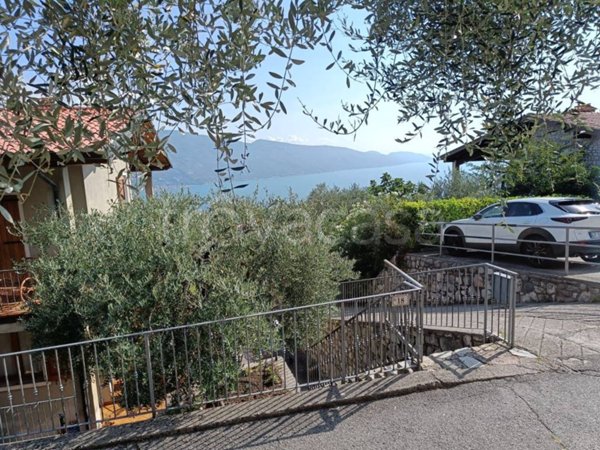 appartamento in vendita a Tignale in zona Oldesio