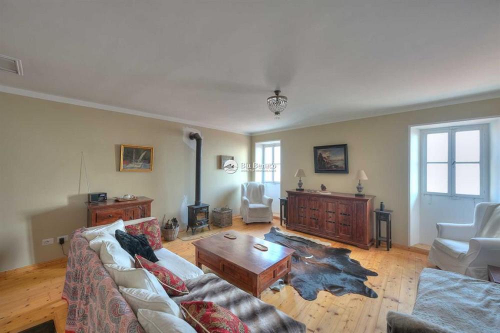 casa indipendente in vendita a Tignale in zona Benaco