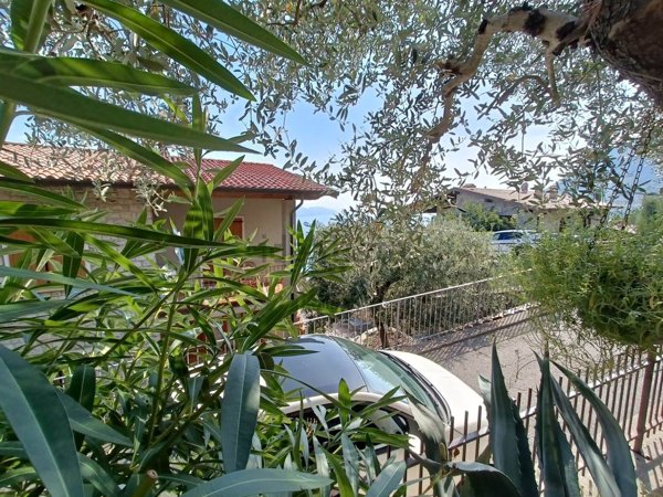 appartamento in vendita a Tignale in zona Oldesio