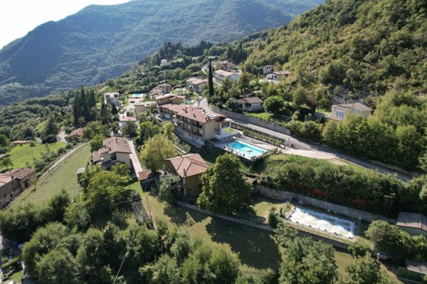 casa indipendente in vendita a Tignale in zona Aer