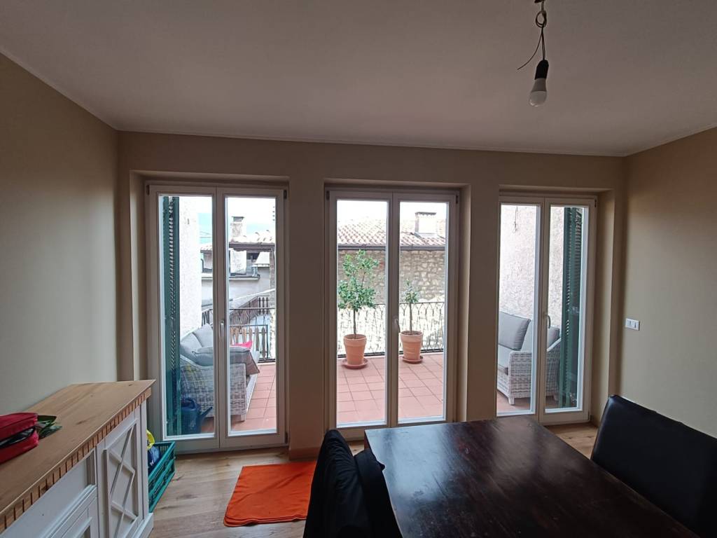 casa indipendente in vendita a Tignale in zona Gardola